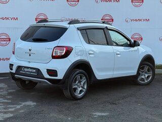 2020 Renault Sandero Stepway II Рестайлинг, белый, 1239000 рублей, вид 5