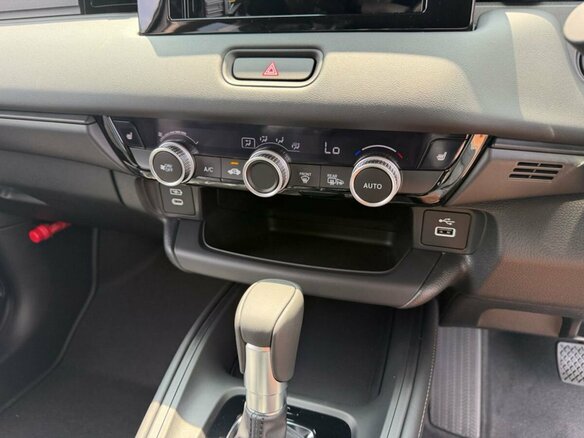 2026 Honda Vezel II, чёрный, 2523600 рублей - вид 6