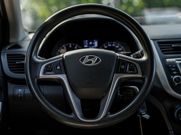2016 Hyundai Solaris I Рестайлинг, серый, 849000 рублей - вид 5