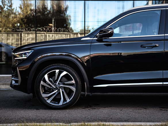 2024 Geely Monjaro I, чёрный, 3399777 рублей - вид 9