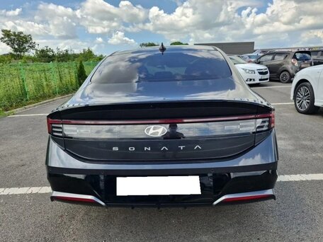 2023 Hyundai Sonata VIII (DN8) Рестайлинг, серый, 2670000 рублей, вид 3