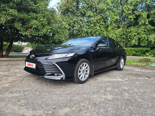 2021 Toyota Camry VIII (XV70) Рестайлинг, чёрный, 3100000 рублей, вид 1