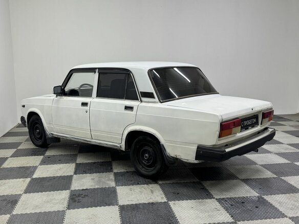 2007 Lada (ВАЗ) 2107, белый, 150000 рублей - вид 6