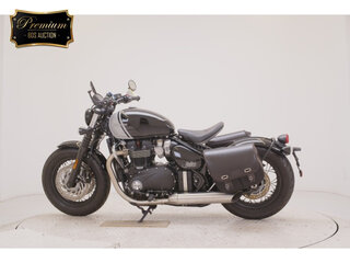 2024 Triumph Bonneville Bobber, чёрный, 1390000 рублей, вид 2