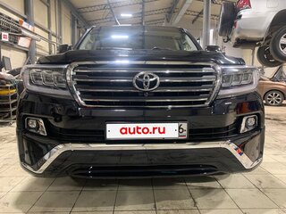 2012 Toyota Land Cruiser 200 Series Рестайлинг 1, чёрный, 4500000 рублей, вид 1