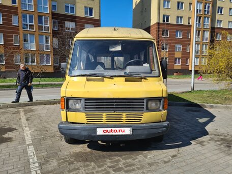 1984 Mercedes-Benz T1, жёлтый, 140000 рублей, вид 1