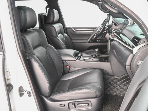2021 Lexus LX 570 III Рестайлинг 2, белый, 9979000 рублей - вид 7