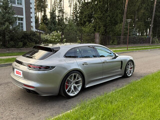 2019 Porsche Panamera GTS Sport Turismo II, серый, 9900000 рублей, вид 4