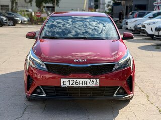 2021 Kia Rio IV Рестайлинг, красный, 1750000 рублей, вид 2