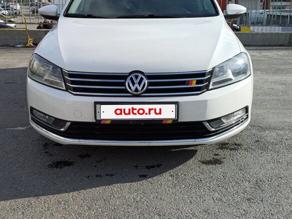 2012 Volkswagen Passat B7, белый - вид 21