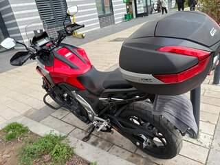 2021 Honda NC 750X, красный, 888888 рублей, вид 4