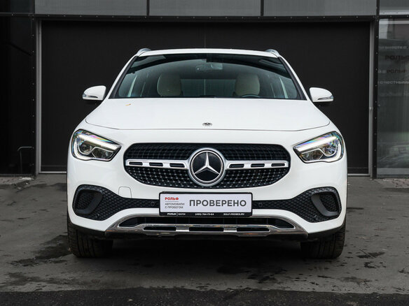 2020 Mercedes-Benz GLA 250 II (H247), белый, 3470000 рублей - вид 1