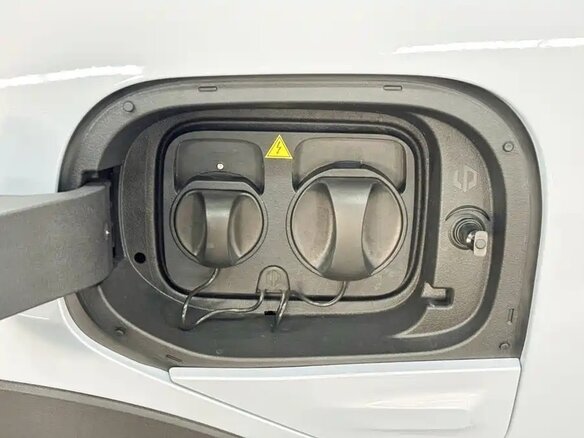 2026 Leapmotor A10 39.8 kWh, серебристый, 1708011 рублей - вид 12