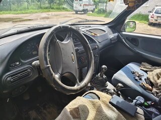 2004 Chevrolet Niva I, серебристый, 275000 рублей, вид 5