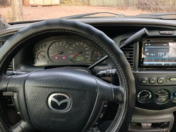 2001 Mazda Tribute I, чёрный, 550000 рублей - вид 5