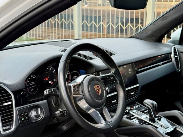 2019 Porsche Cayenne III, белый, 5300000 рублей - вид 6