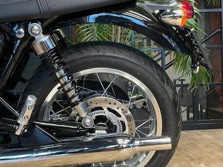 2025 Triumph Bonneville T120, чёрный, 2150000 рублей, вид 4