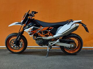 2014 KTM 690 SMC R, белый, 500000 рублей, вид 3