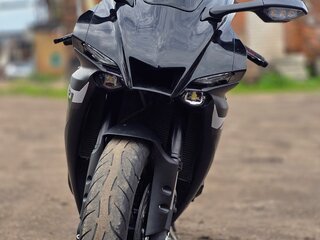 2024 Yamaha YZF-R1, чёрный, 1780000 рублей, вид 2