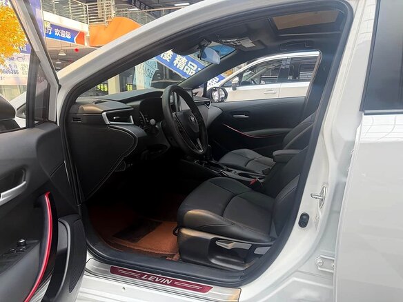 2022 Toyota Corolla Sporty XII (E210) Рестайлинг, белый, 1600000 рублей - вид 7