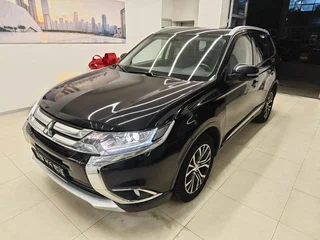 2018 Mitsubishi Outlander III Рестайлинг 3, чёрный, 2050000 рублей, вид 1