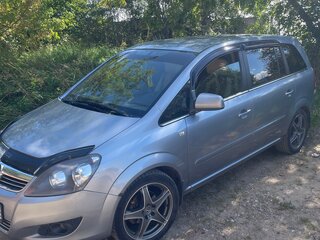 2011 Opel Zafira B Рестайлинг, голубой, 700000 рублей, вид 5