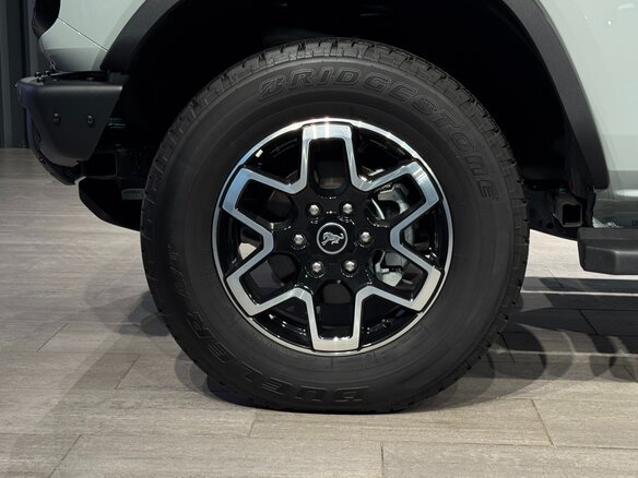 2024 Ford Bronco VI, серый - вид 35