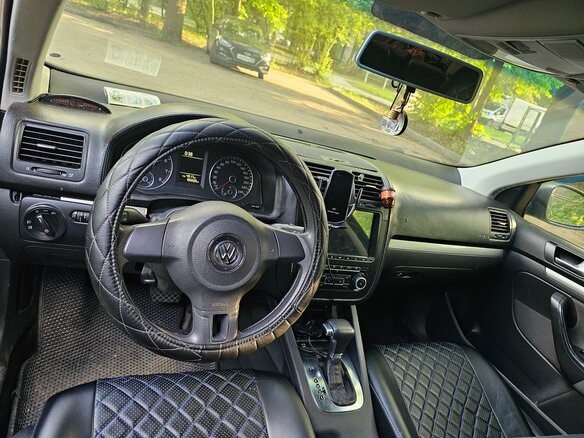 2010 Volkswagen Jetta V, серый - вид 5