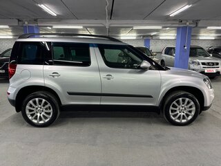 2014 Skoda Yeti I Рестайлинг, серебристый, 1049000 рублей, вид 4