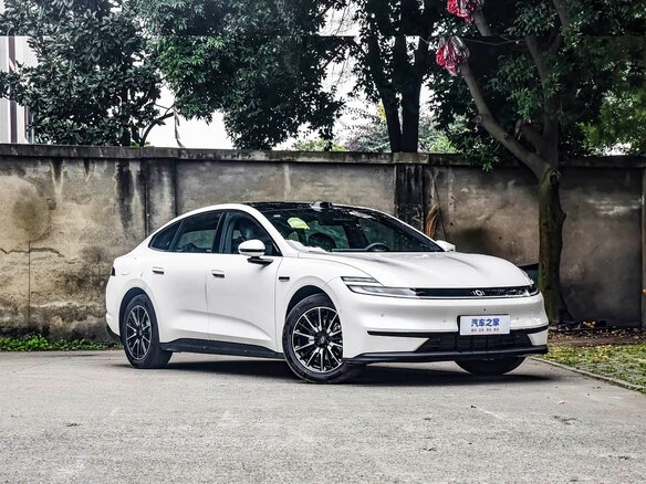 2026 Changan Qiyuan A06 28.39 kWh, белый, 2850000 рублей - вид 2