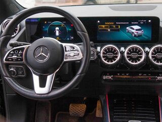 2021 Mercedes-Benz GLA 200 II (H247), чёрный, 2760000 рублей, вид 5
