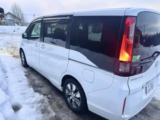 2016 Honda Stepwgn Spada V, белый, 2000000 рублей, вид 3