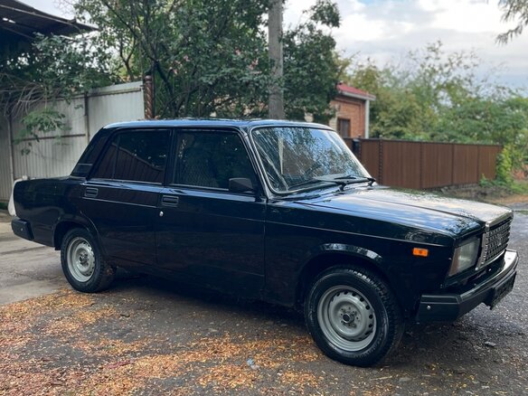 2010 Lada (ВАЗ) 2107, чёрный, 250000 рублей - вид 8