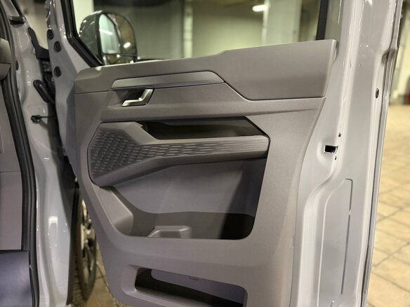 2026 Volkswagen Caravelle T7, серый, 10400000 рублей - вид 27
