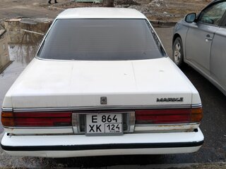 1988 Toyota Mark II V (X70), белый, 250000 рублей, вид 1