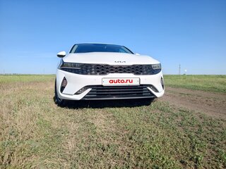 2021 Kia K5 III, белый, 2400000 рублей, вид 2