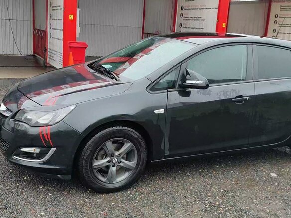 2012 Opel Astra J Рестайлинг, чёрный, 750000 рублей - вид 18