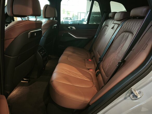 2025 BMW X5 40d IV (G05/G18) Рестайлинг, серый, 14500000 рублей - вид 22