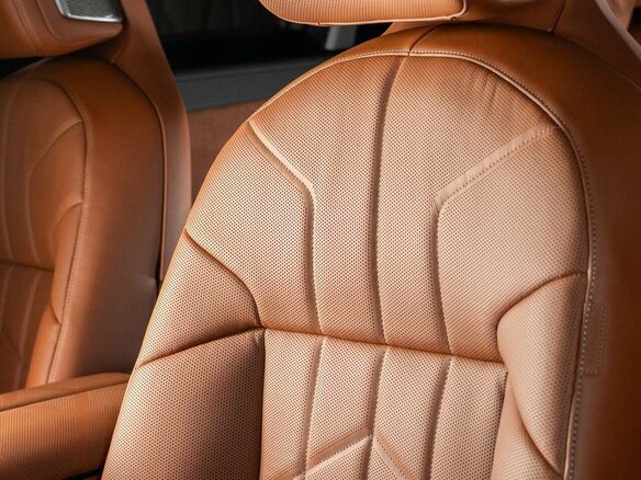 2026 BMW 7 серии 740 xDrive VII (G70) Рестайлинг, серый, 23990000 рублей - вид 12