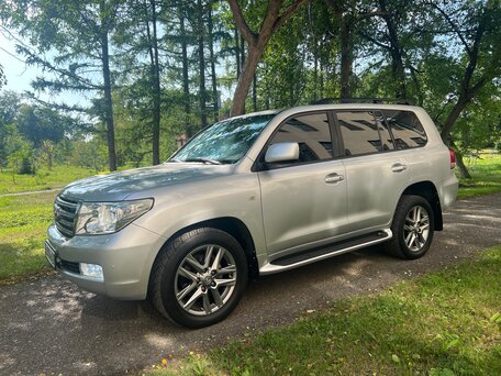 2008 Toyota Land Cruiser 200 Series, серебристый, 4000000 рублей, вид 3