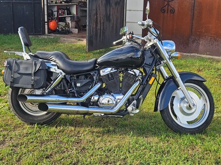 2004 Honda VT 1100, чёрный, 420000 рублей, вид 4