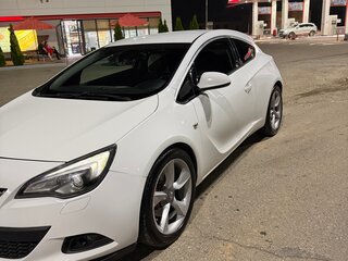 2012 Opel Astra GTC J Рестайлинг, белый, 855000 рублей, вид 2