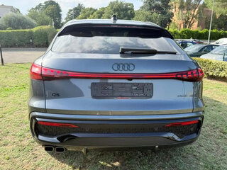 2026 Audi Q5 Sportback TDI quattro S tronic II (GU), зелёный, 6284000 рублей, вид 5