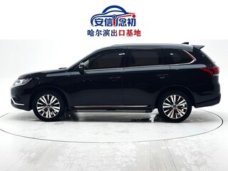 2022 Mitsubishi Outlander III Рестайлинг 3, чёрный, 1600000 рублей, вид 4