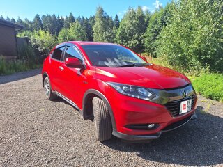 2017 Honda Vezel I, красный, 1850000 рублей, вид 2