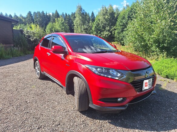 2017 Honda Vezel I, красный, 1650000 рублей - вид 1