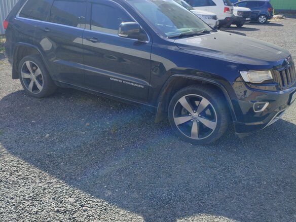 2014 Jeep Grand Cherokee IV (WK2) Рестайлинг, чёрный, 2500000 рублей - вид 2