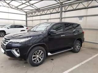 2017 Toyota Fortuner II, чёрный, 3600000 рублей, вид 5