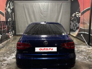 2015 Volkswagen Jetta VI Рестайлинг, синий, 940000 рублей, вид 4