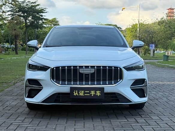 2026 Geely Emgrand III, белый, 1190000 рублей - вид 1